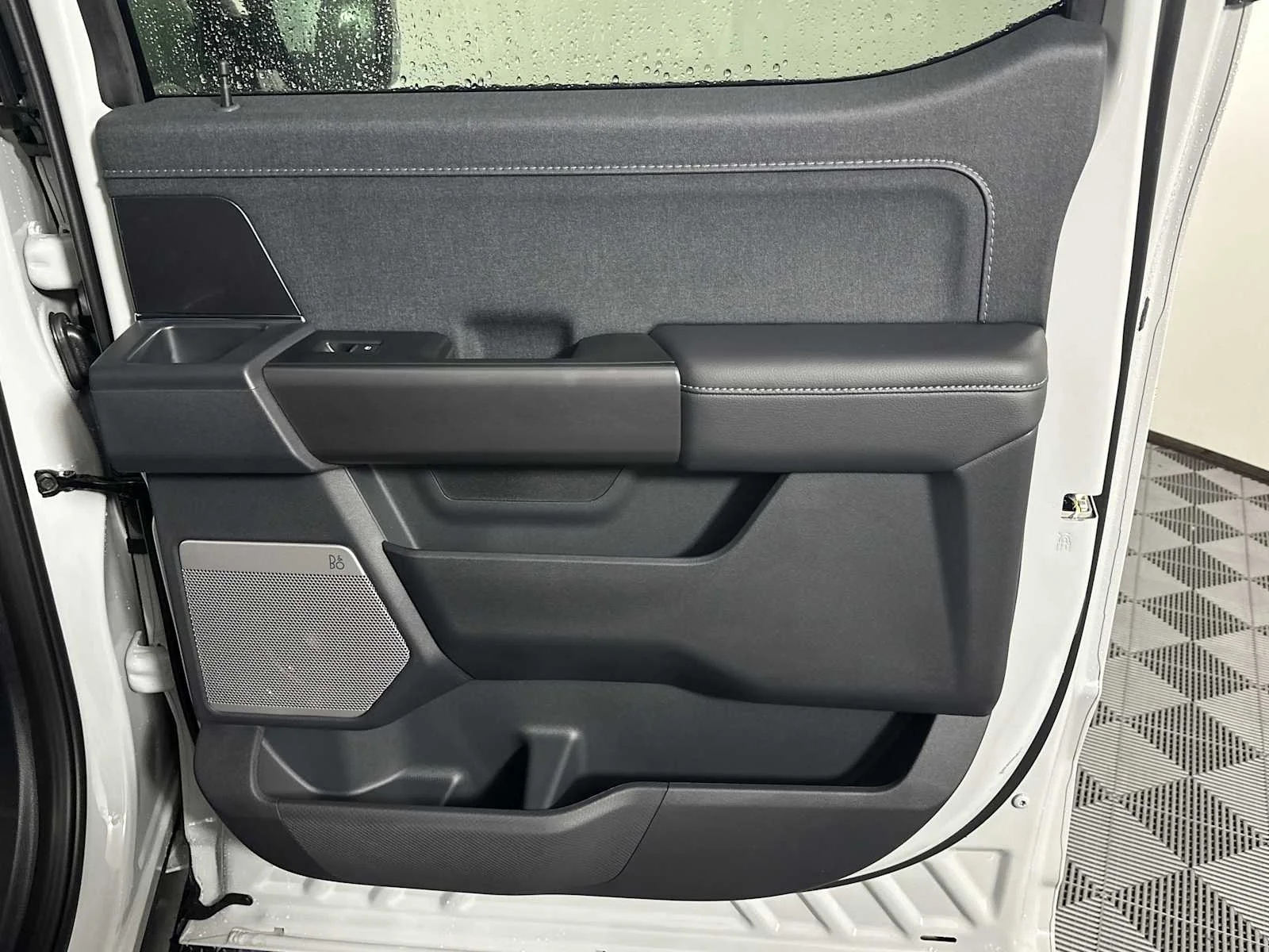 New 2026 Avalanche Gray Ford LARIAT image 20
