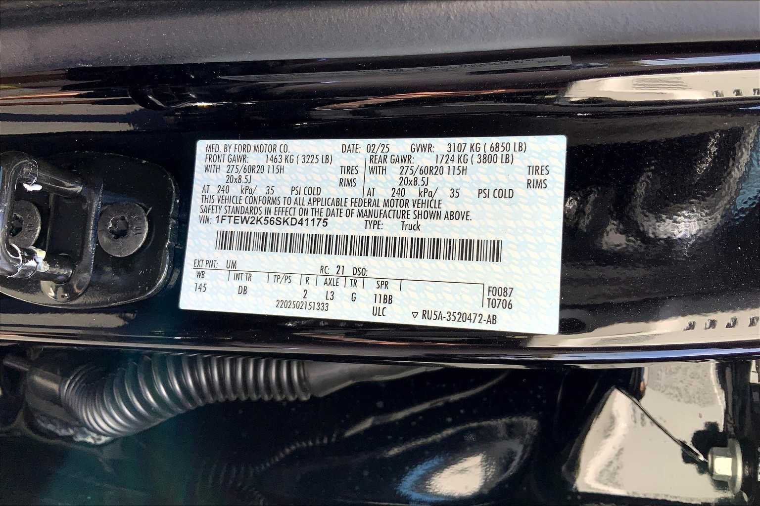 2025 Ford F-150 STX - Photo 16