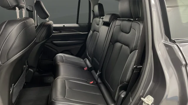Used 2023 Gray Metallic Jeep Limited image 21
