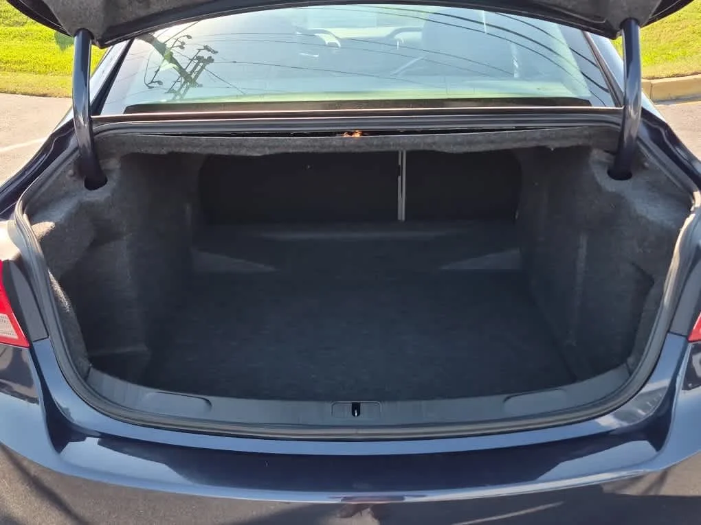 Used 2019 Blue Velvet Metallic Chevrolet LS image 19