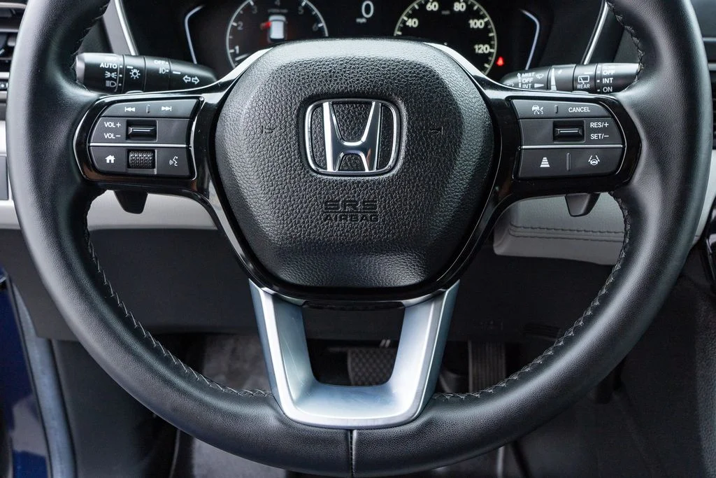 Certified Used 2024 Obsidian Blue Pearl Honda AWD TRG image 32