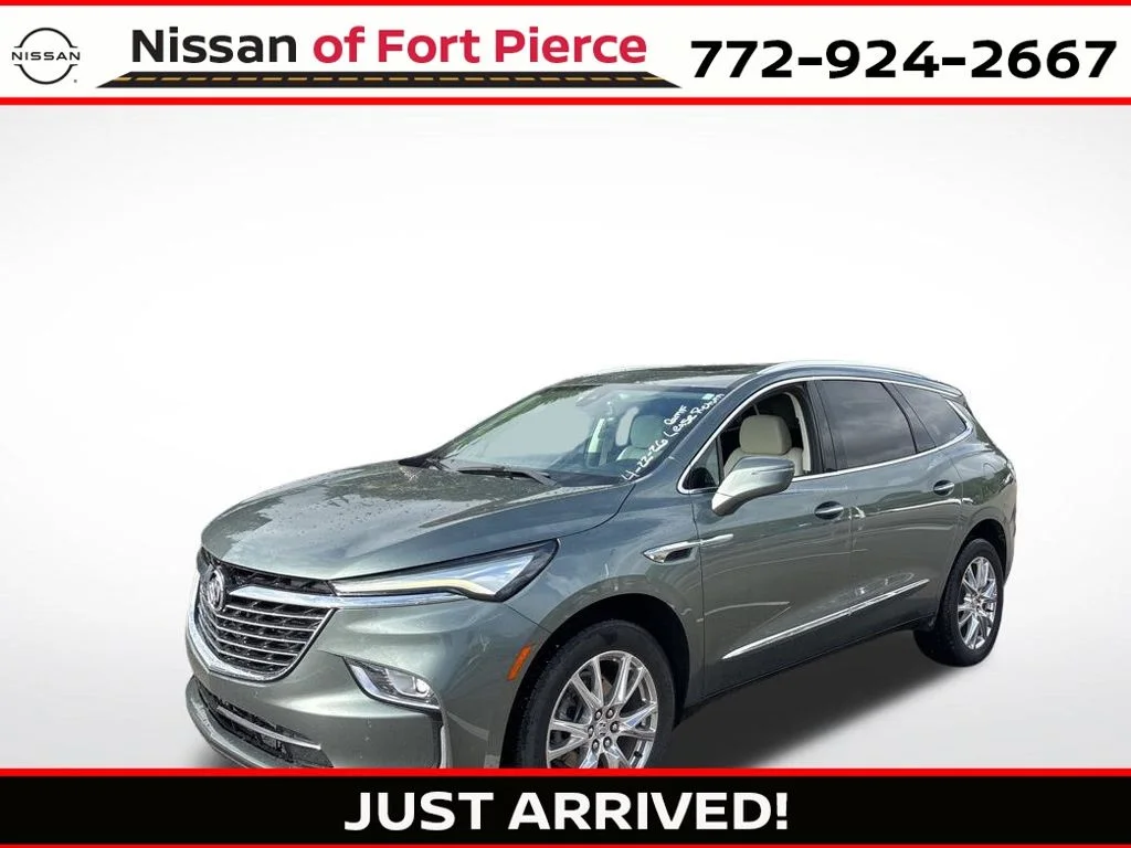2023 Buick Enclave Essence AWD's photo