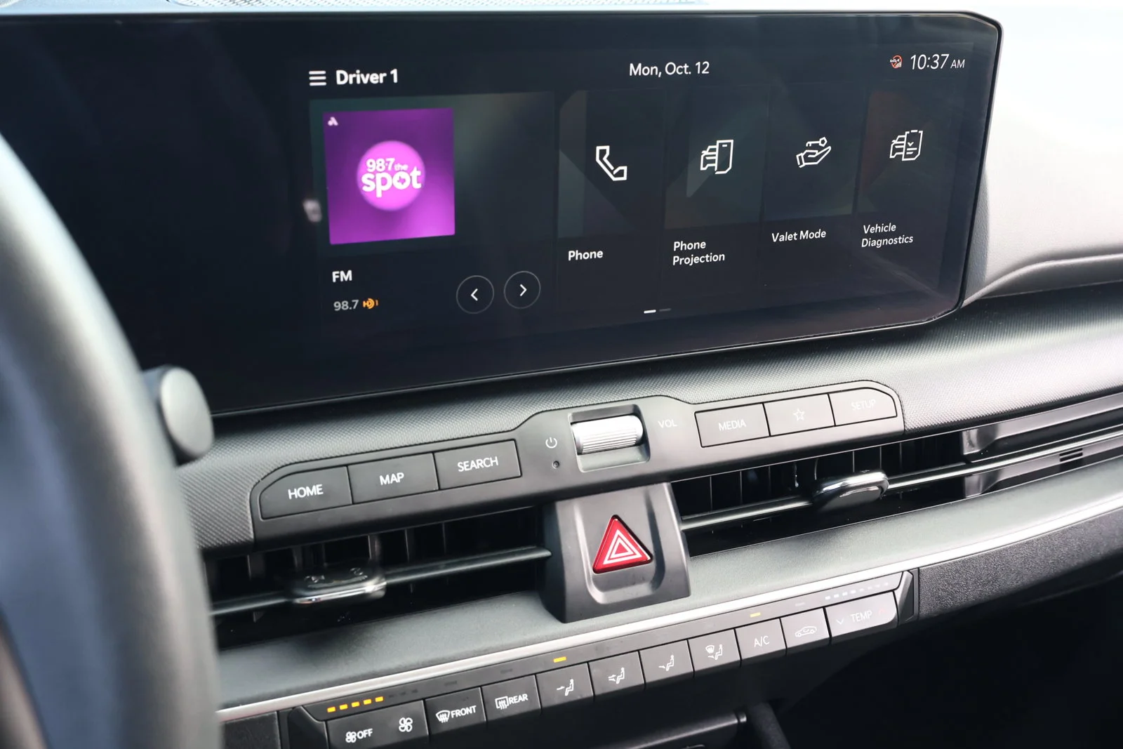 2025 Kia K4 LXS - Photo 19