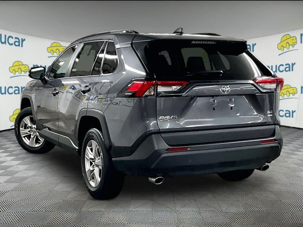 Used 2025 Gray Toyota XLE image 4
