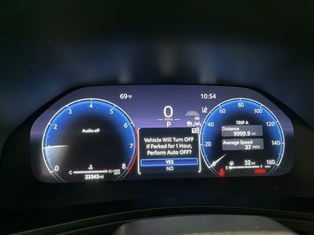Used 2024 Silver Toyota Platinum image 9