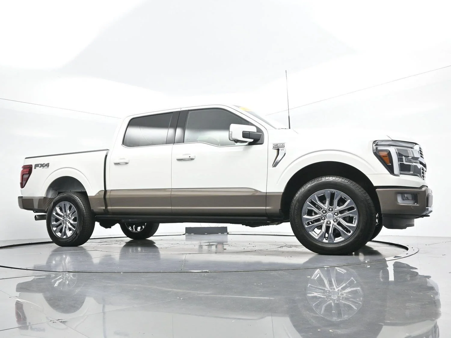 Used 2026 Star White Metallic Tri-coat Ford King Ranch image 46