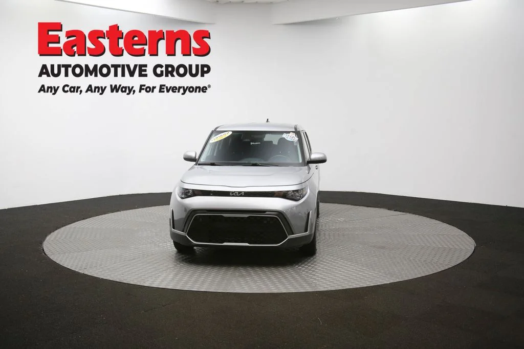 Used 2023  Kia LX image 51