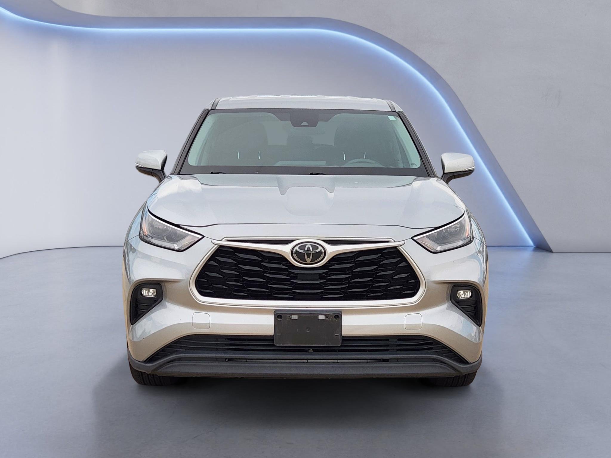 Used 2021 Celestial Silver Metallic Toyota LE image 2