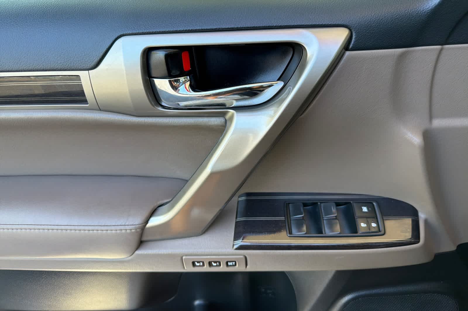 Used 2020 Nightfall Mica Lexus Premium image 12