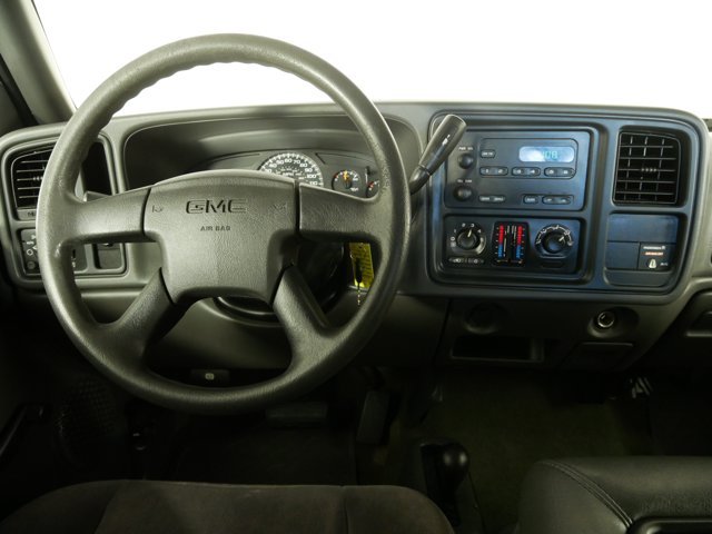 Used 2003 Pewter Metallic GMC  image 19