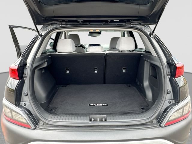 Used 2022 Ultra Black Hyundai SEL image 18