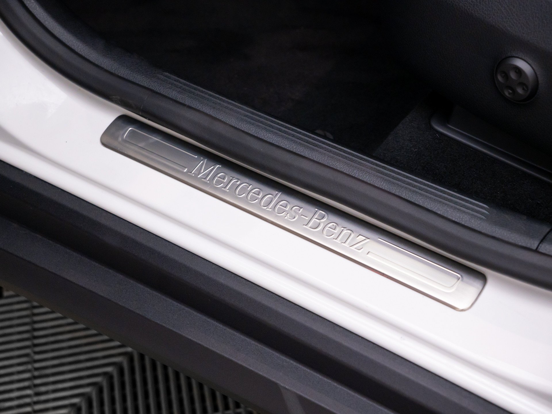 New 2026 White Mercedes-Benz GLC 300 image 52