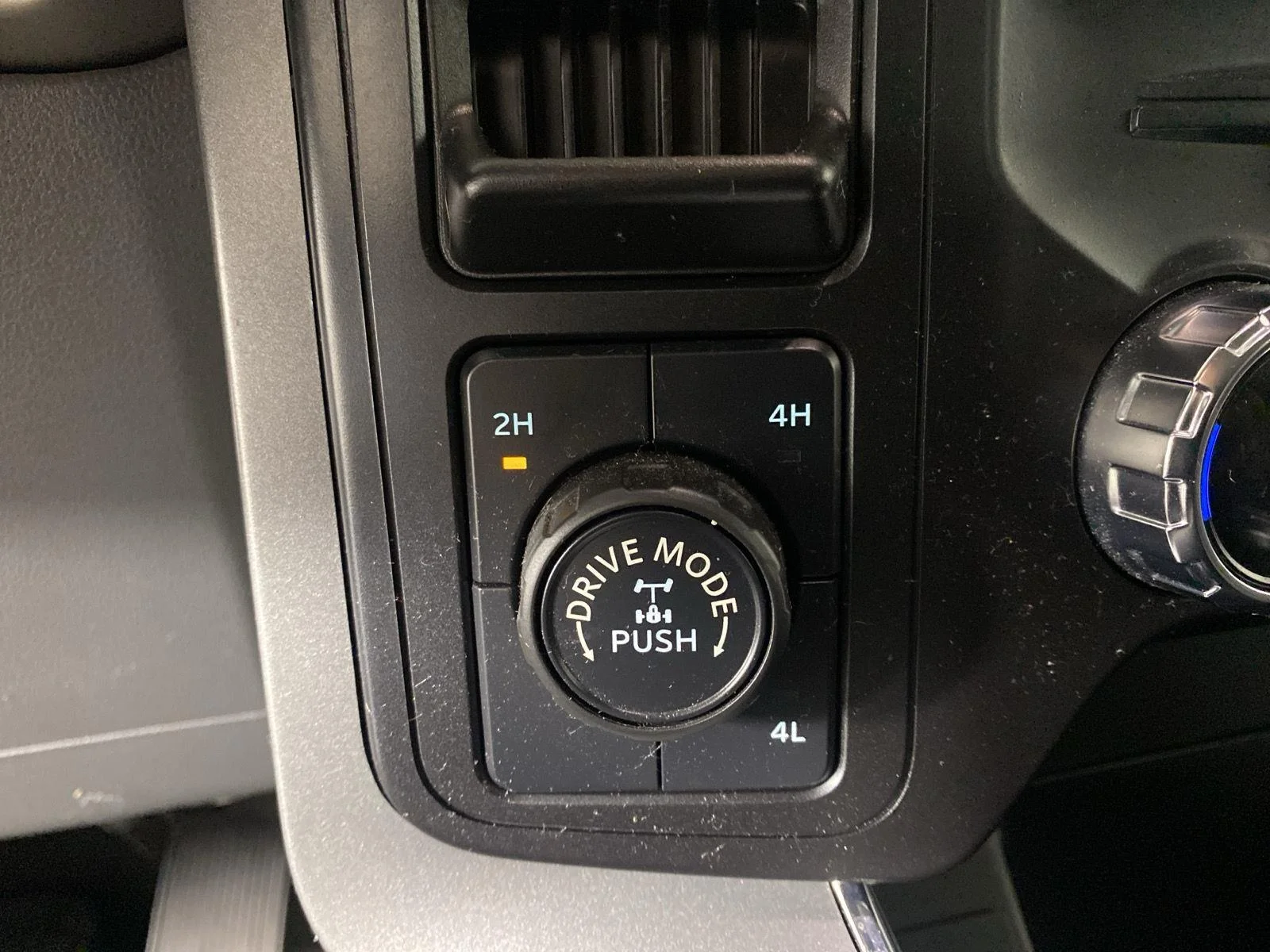 Used 2021 Space White Ford XLT image 32