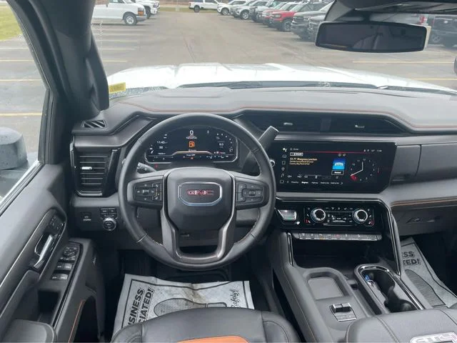 Used 2025 White GMC AT4 image 19