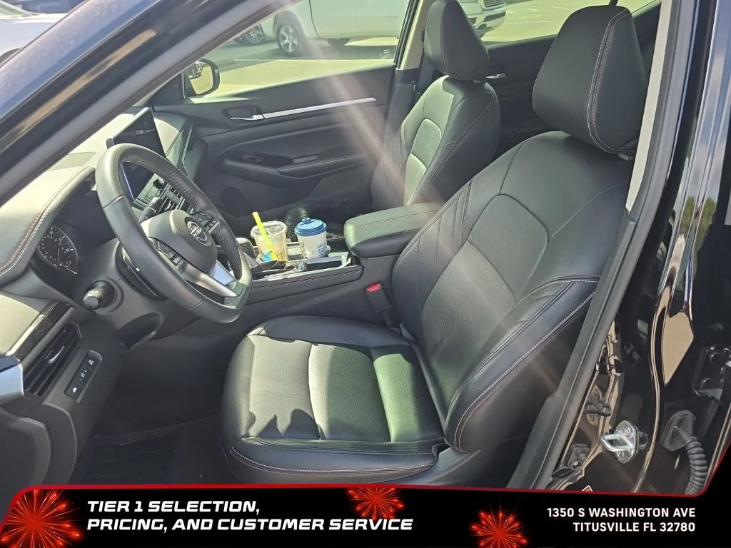 Used 2024 Black Nissan 2.5 SR image 5