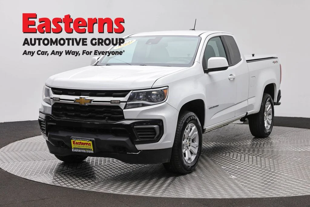 Used 2022 White Chevrolet LT image 1