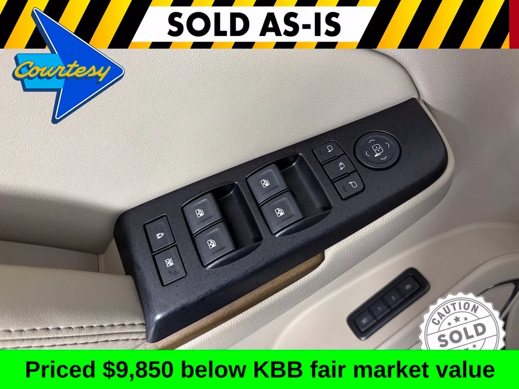 Used 2019 White GMC Denali image 16