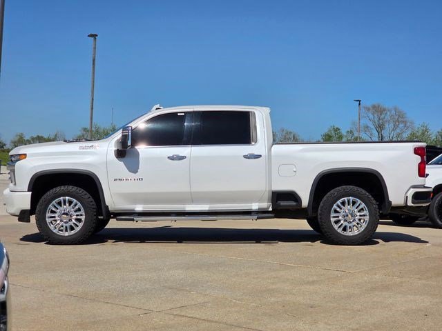 Used 2021 Iridescent Pearl Tricoat Chevrolet High Country image 4