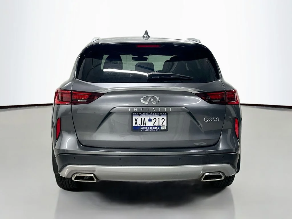 Certified Used 2023 Graphite Shadow INFINITI LUXE image 10