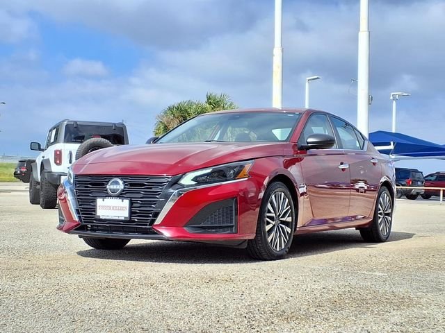 Used 2024 Red Nissan 2.5 SV image 3