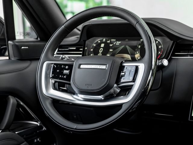 New 2026 Carpathian Grey Land Rover SE image 18