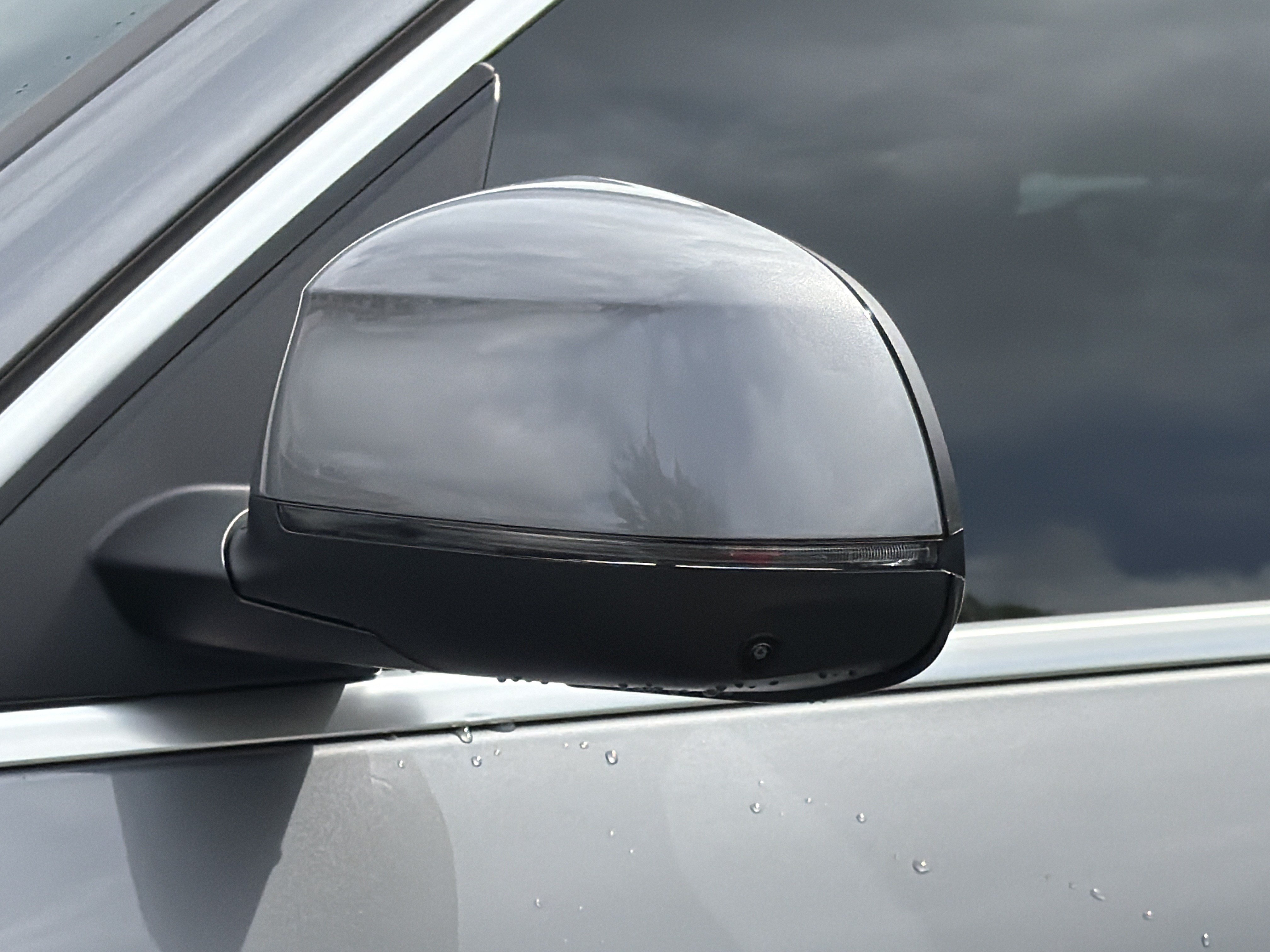 New 2026 Skyscraper Grey Metallic BMW sDrive40i image 31
