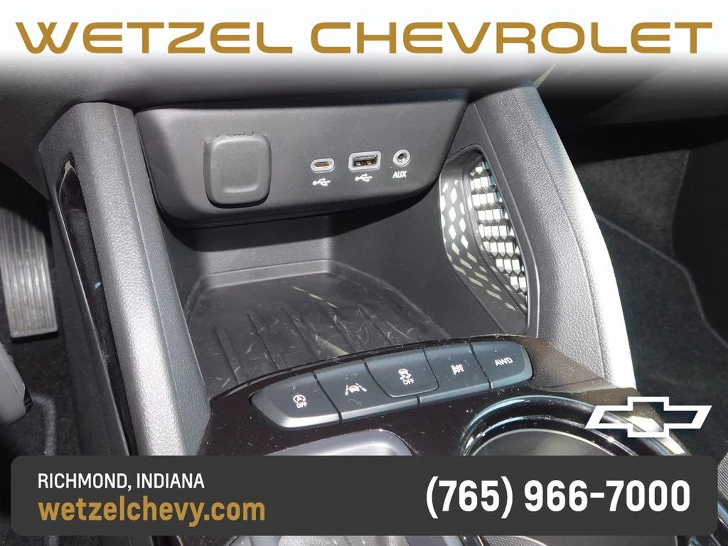 Used 2023 Gray Chevrolet LS image 33