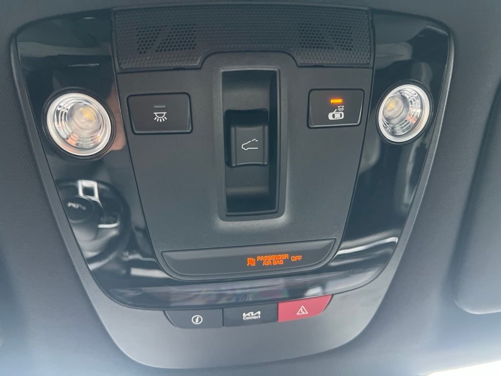 Used 2023 Black Kia X-Line image 13