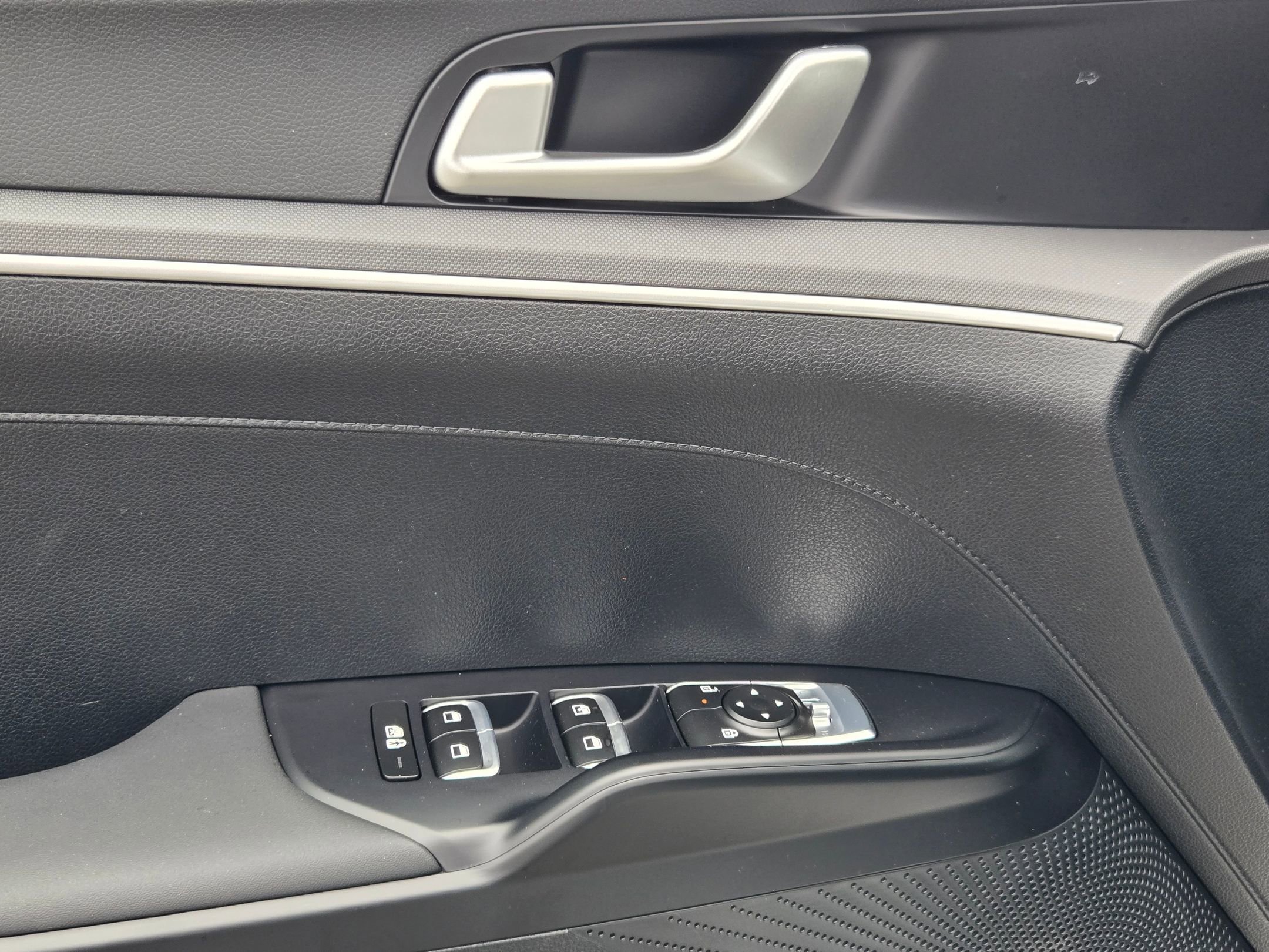 2026 Kia K5 LXS - Photo 21
