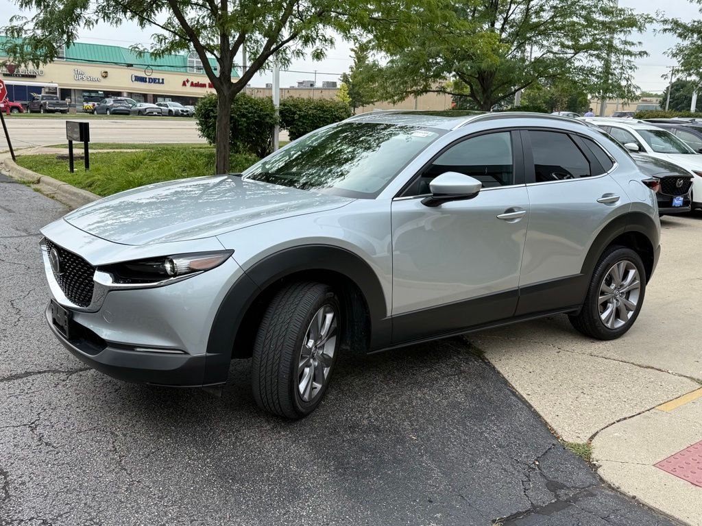 Used 2021 Silver Mazda Preferred image 3
