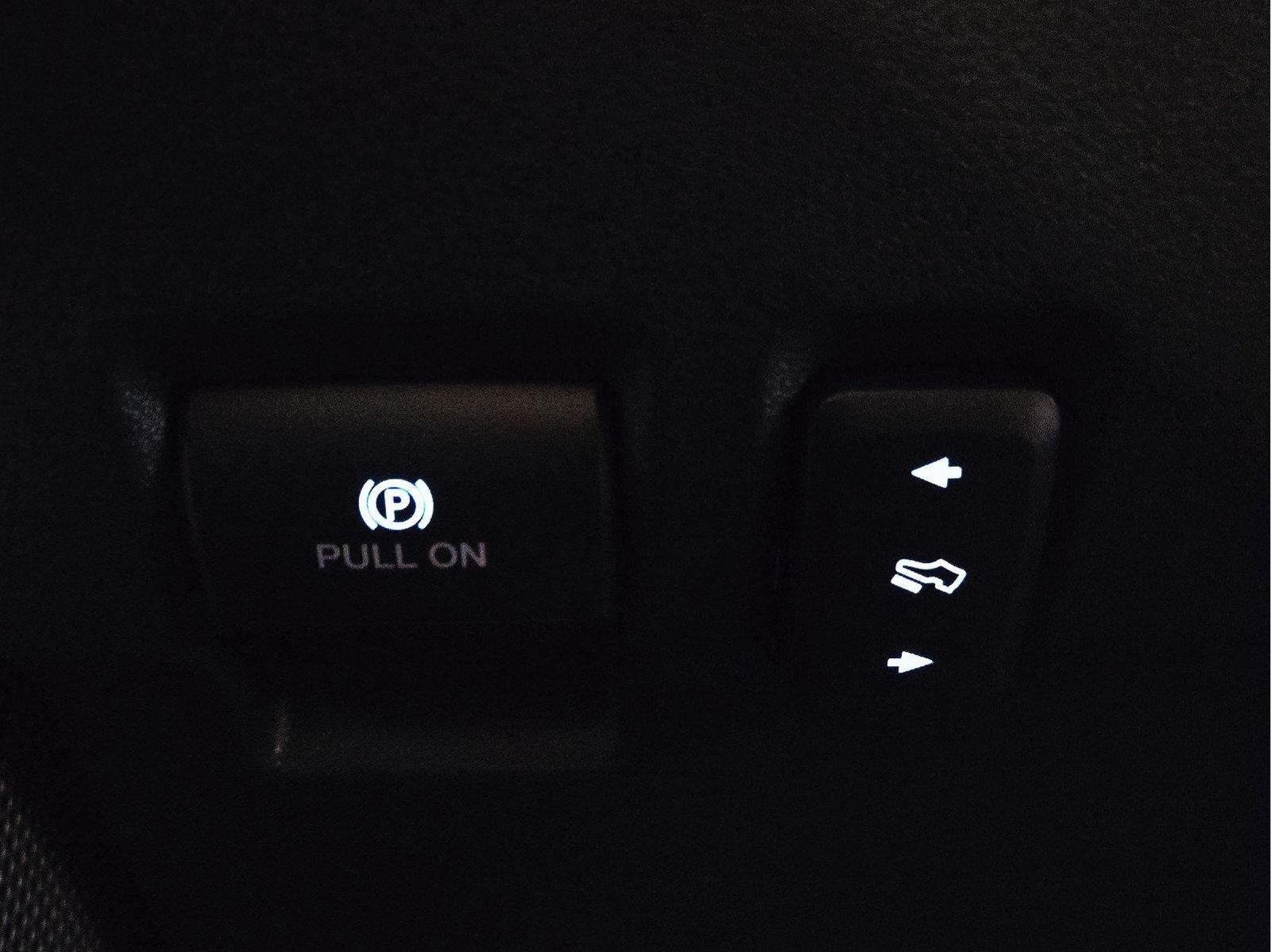Used 2025 Oxford White Ford LARIAT image 30