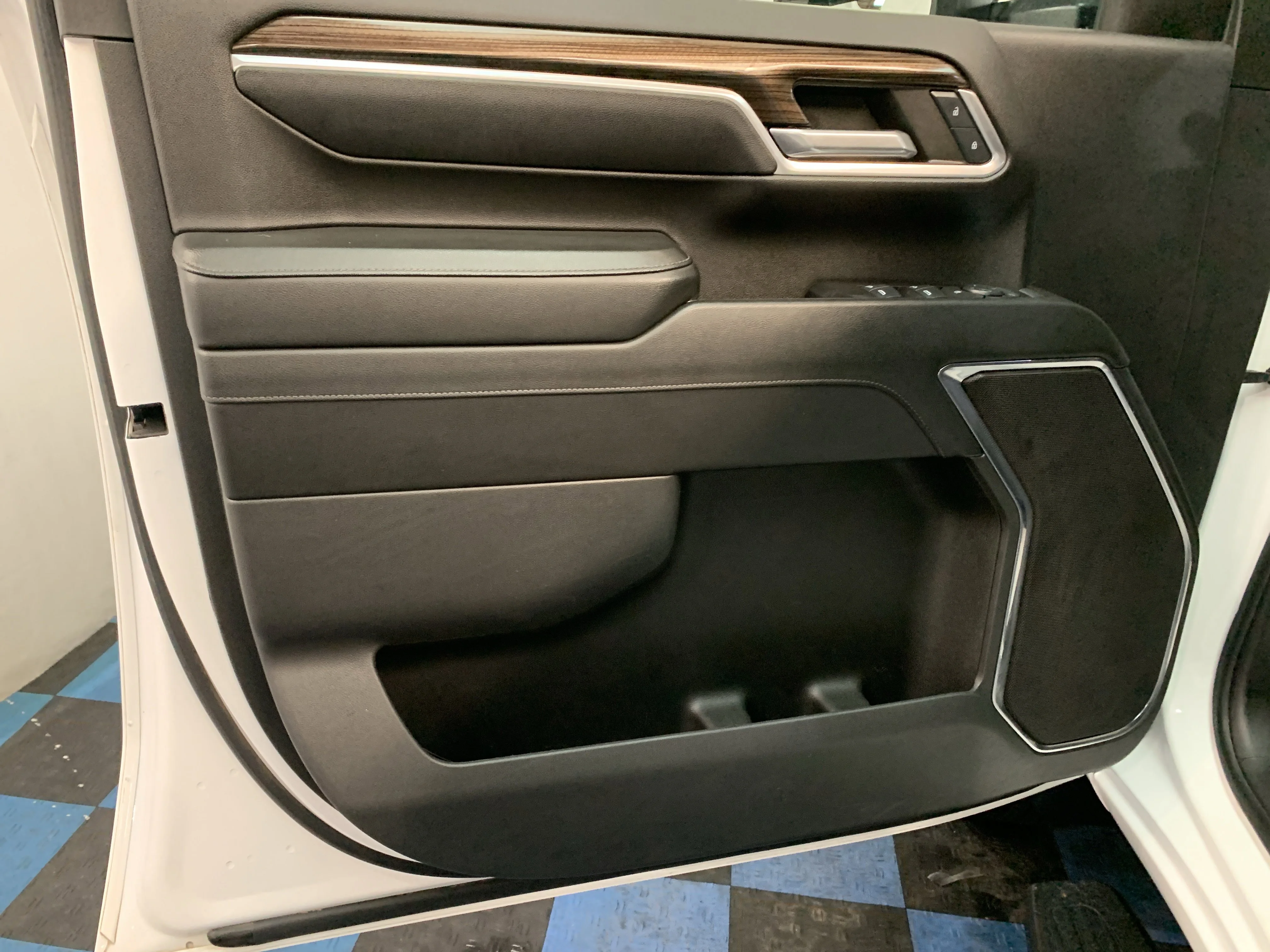 2024 Chevrolet Silverado 2500HD LT - Photo 11
