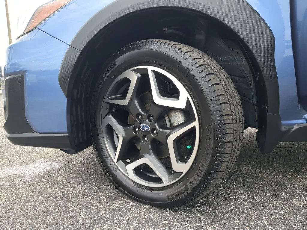 Used 2019 Blue Subaru 2.0i Limited image 33