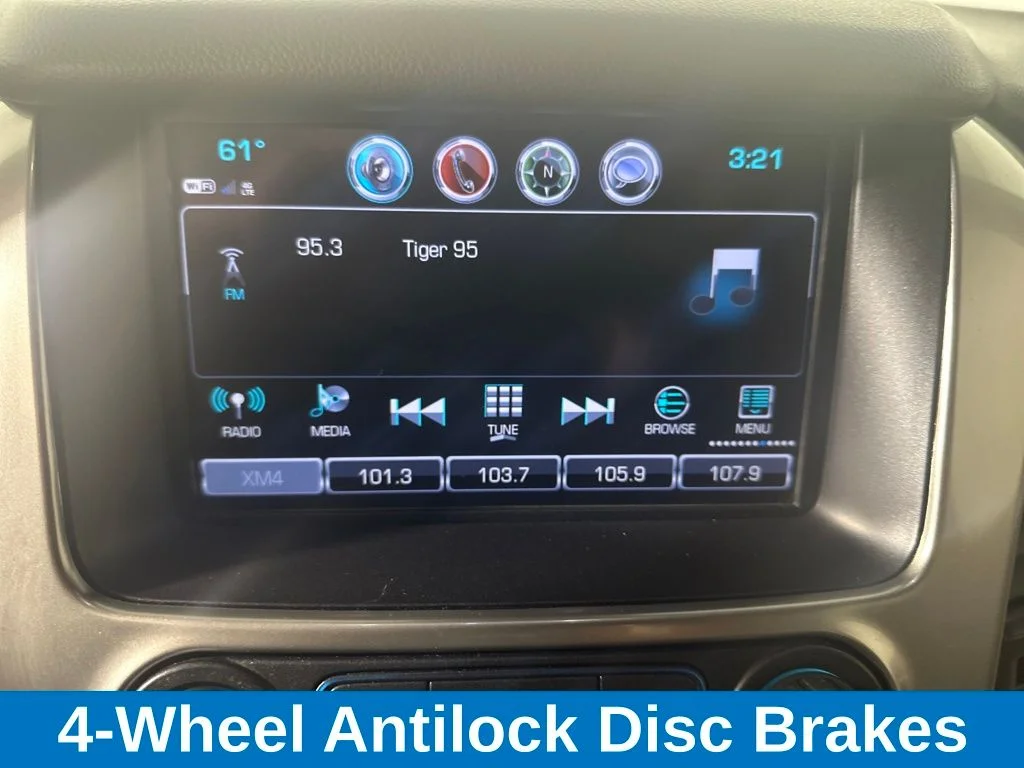 Used 2018 White Chevrolet LT image 21
