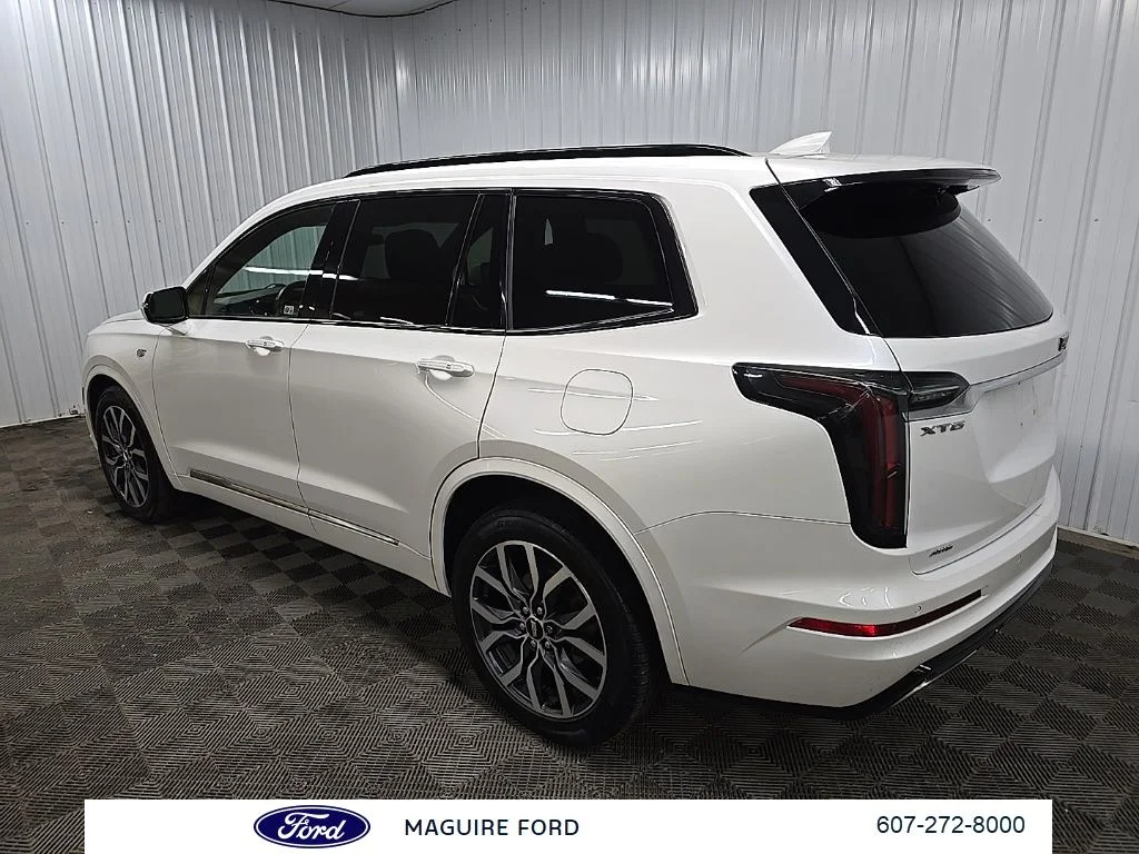 Used 2021 White Cadillac Sport image 11
