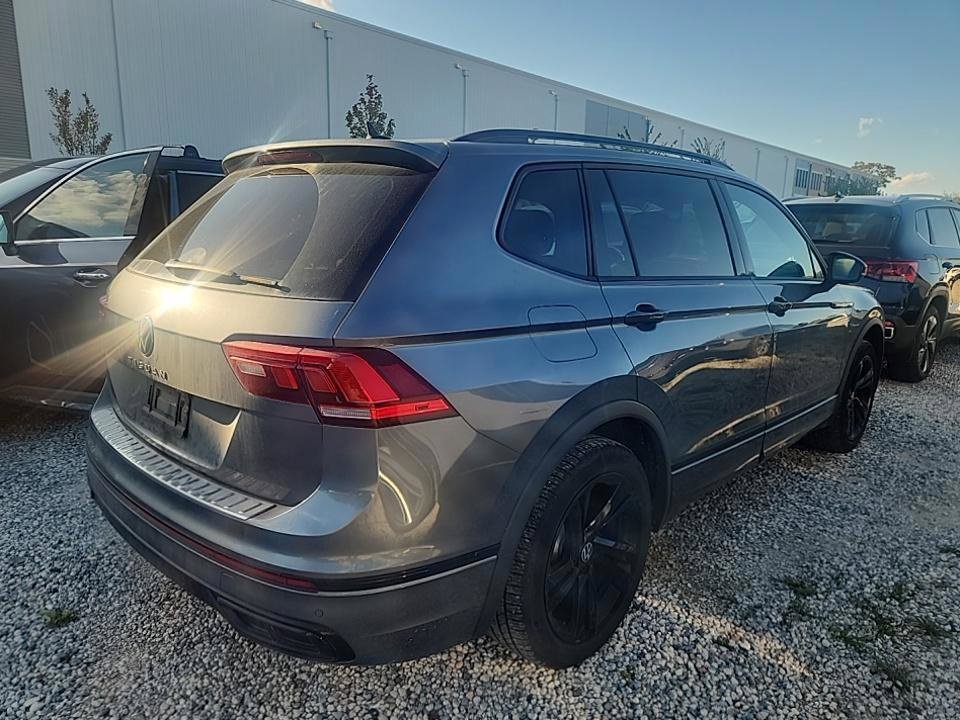 Used 2023 Gray Volkswagen 2.0T SE R-Line Black image 7