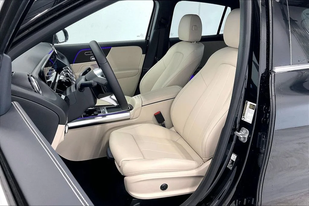 New 2026 Night Black Mercedes-Benz GLA 250 image 21