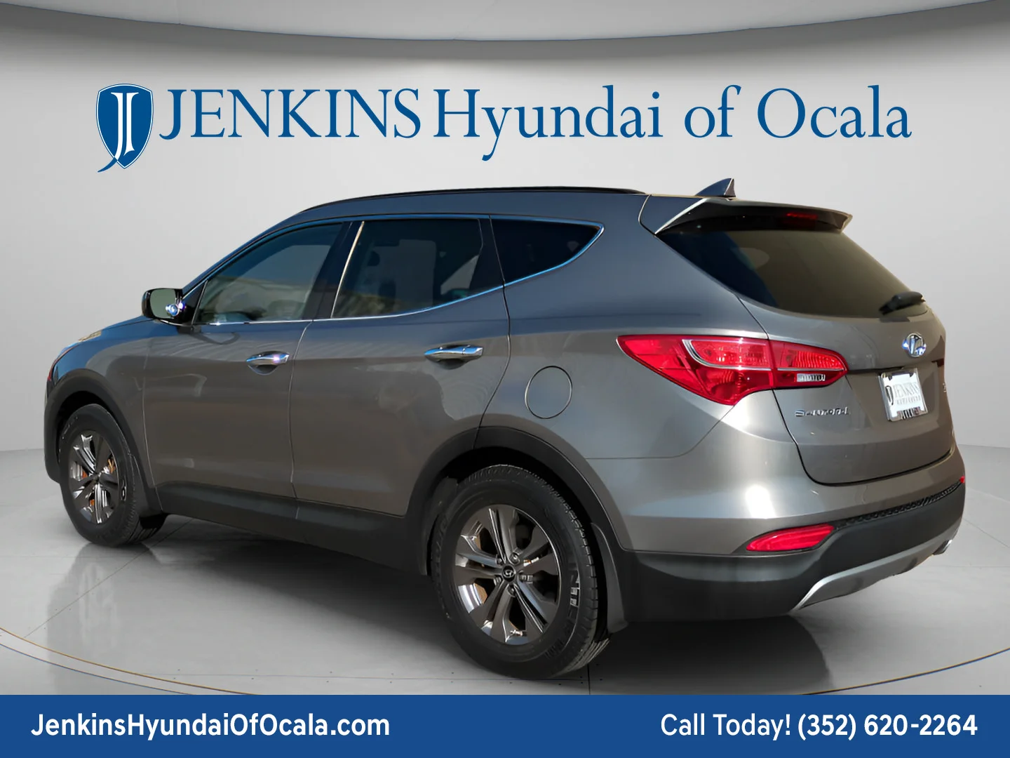 Used 2014 Mineral Gray Hyundai  image 5