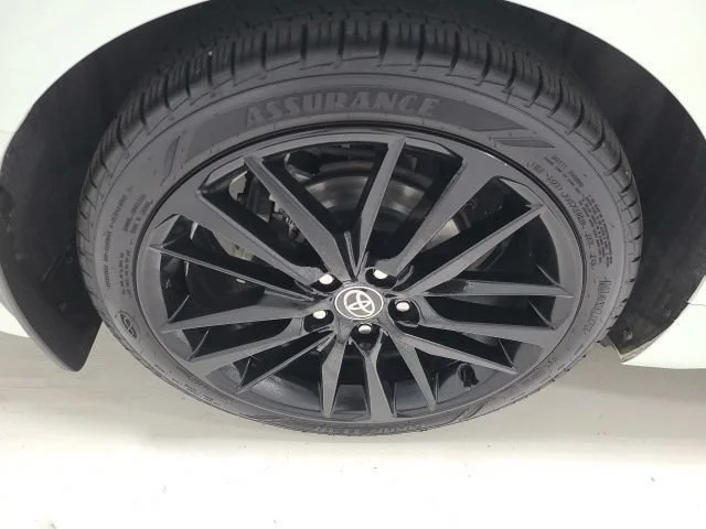 Certified Used 2022 Wind Chill Pearl/Midnight Black Metallic Toyota XSE V6 image 40