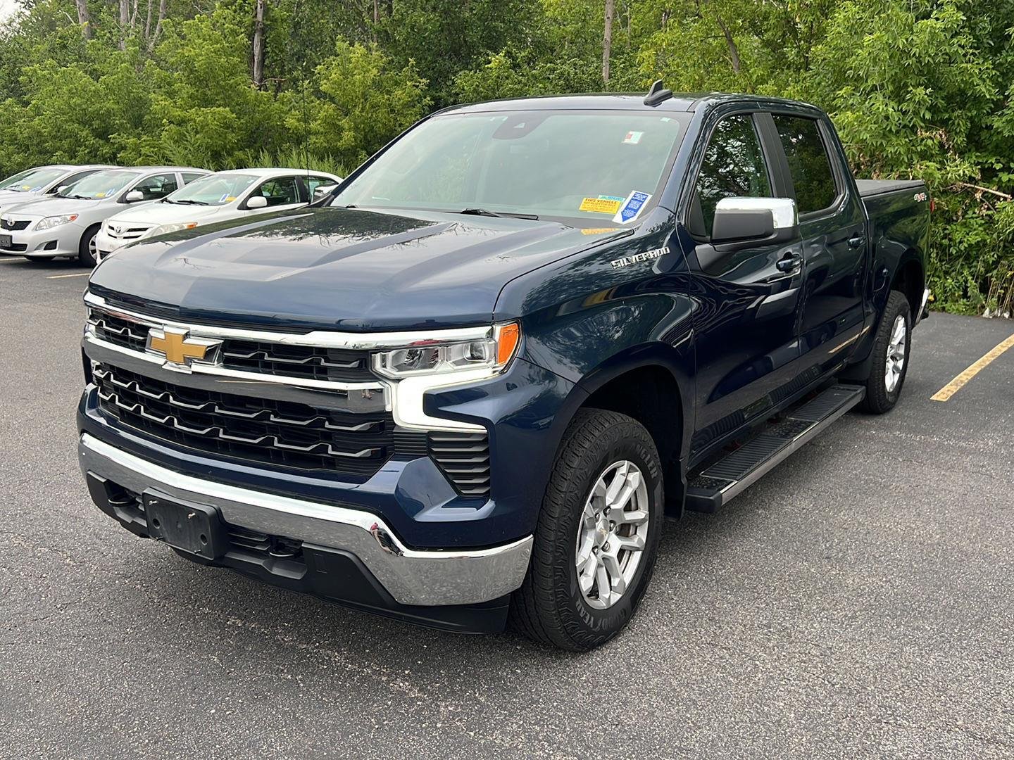 Used 2022 Northsky Blue Metallic Chevrolet LT image 2