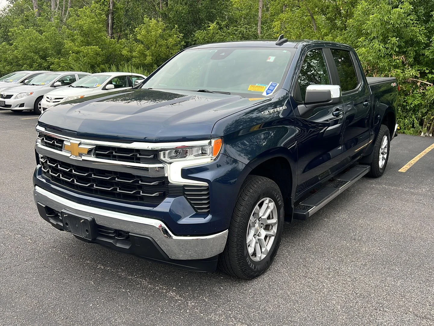 Used 2022 Northsky Blue Metallic Chevrolet LT image 2