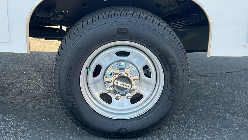 New 2026 Oxford White Ford F-350® XL image 7