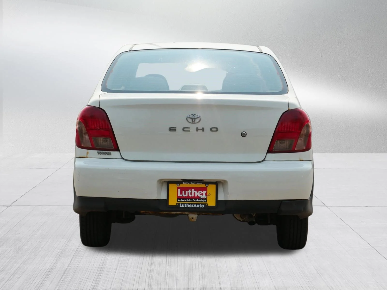Used 2002 Polar White Toyota  image 6