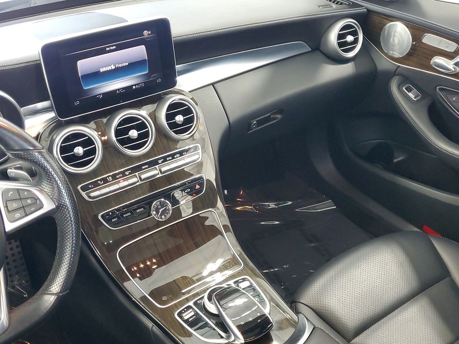 Used 2015 Silver Mercedes-Benz C 400 image 31