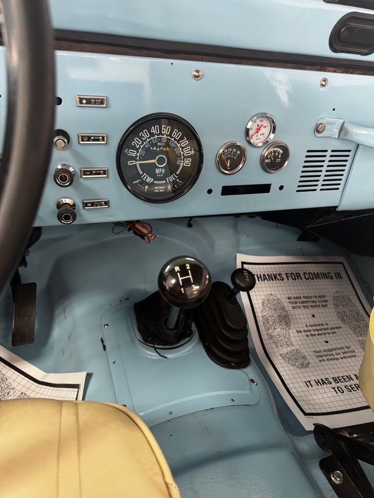 Used 1976 Blue Jeep  image 10