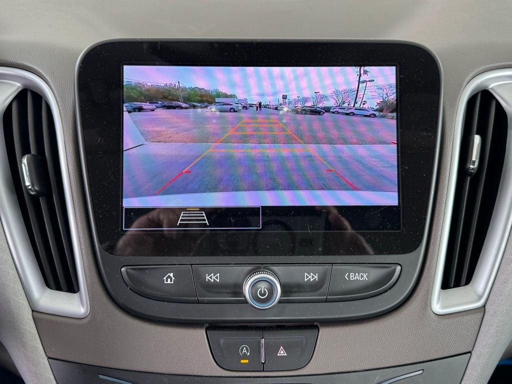 Used 2024 White Chevrolet LS image 33