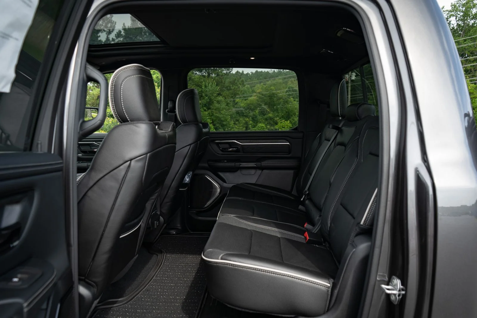 2026 RAM 1500 Limited - Photo 36