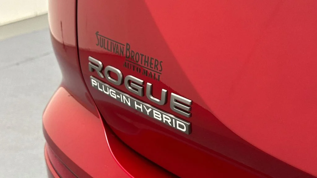 New 2026 Red Nissan Platinum Plug-In Hybrid image 19