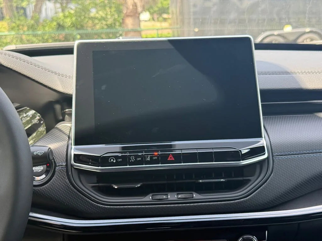 New 2026 Black Jeep Latitude image 21