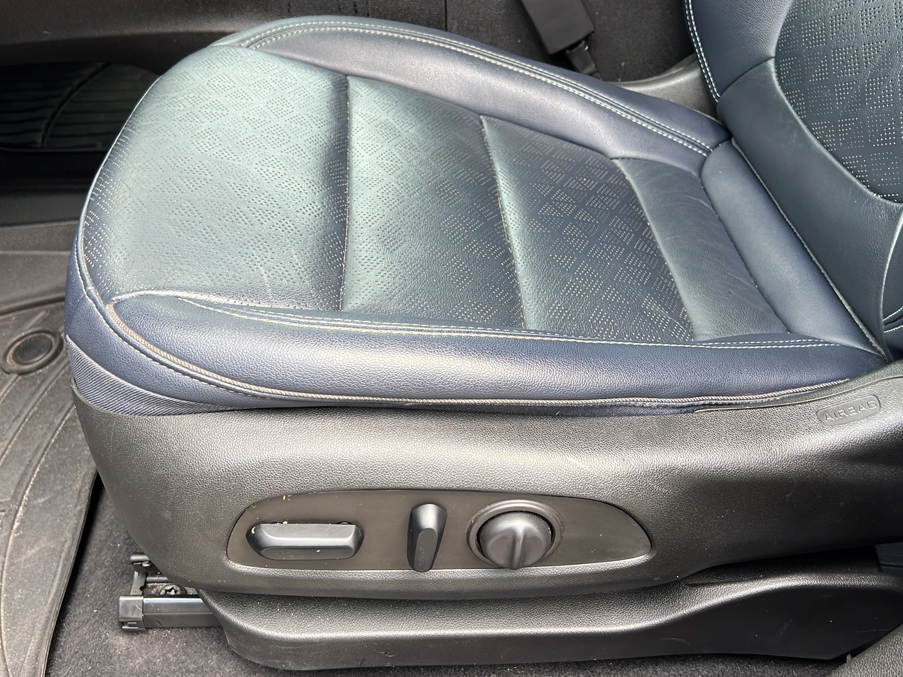 Used 2022 Gray Ghost Metallic Chevrolet LT image 14